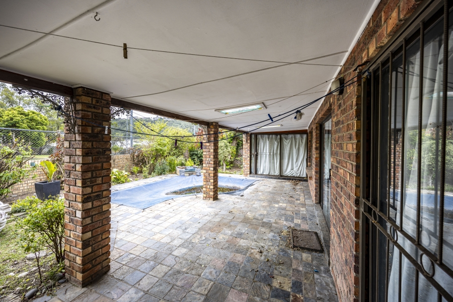 4 Bedroom Property for Sale in Nahoon Valley Park Eastern Cape